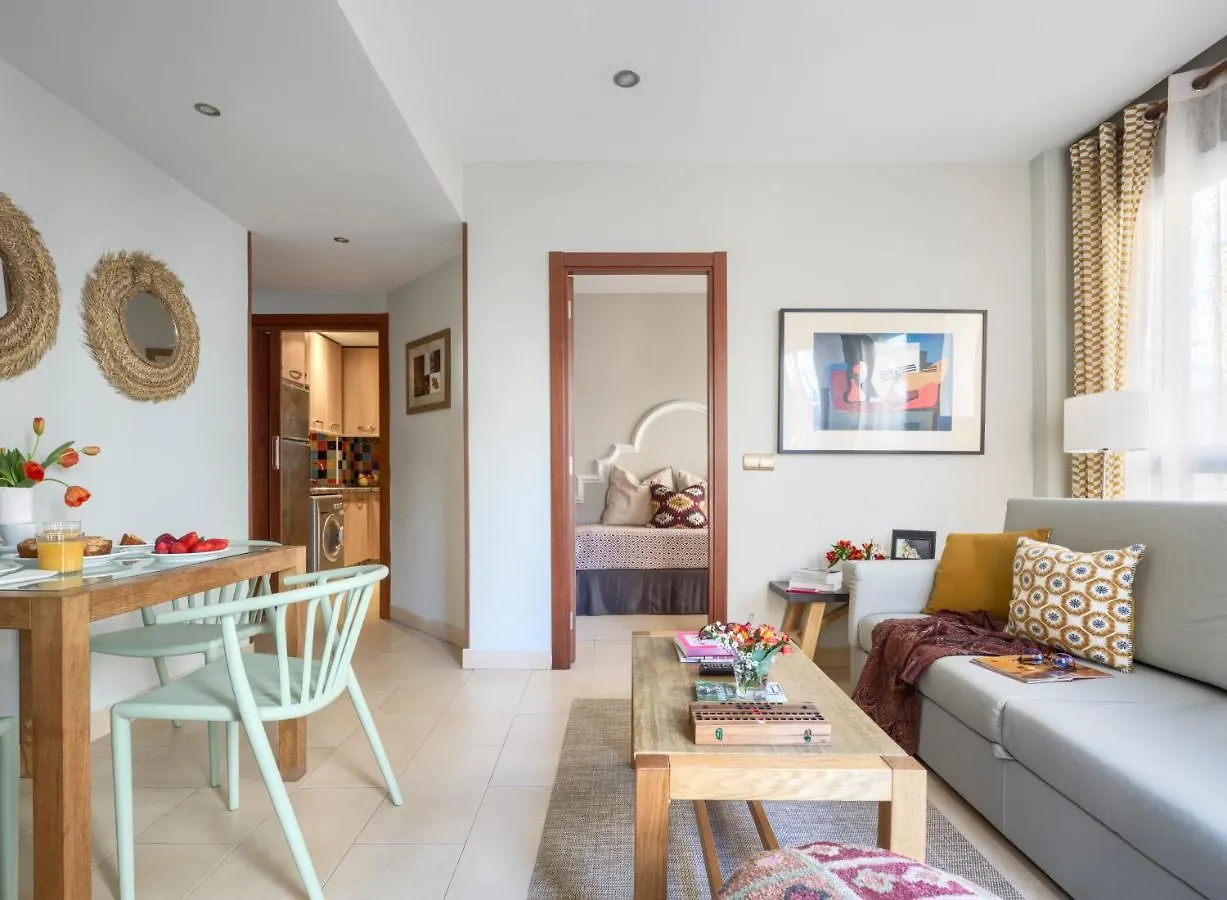 Apartamentos Suites Oficentro Málaga